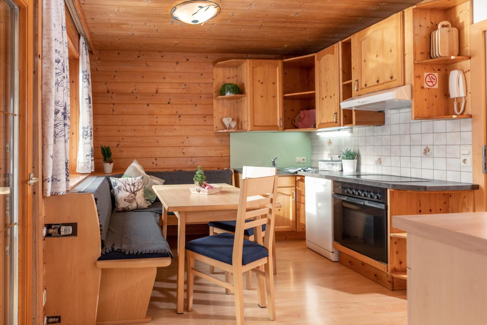 Wellnesshaus Reichelt Aparthotel Radstadt Rum bild