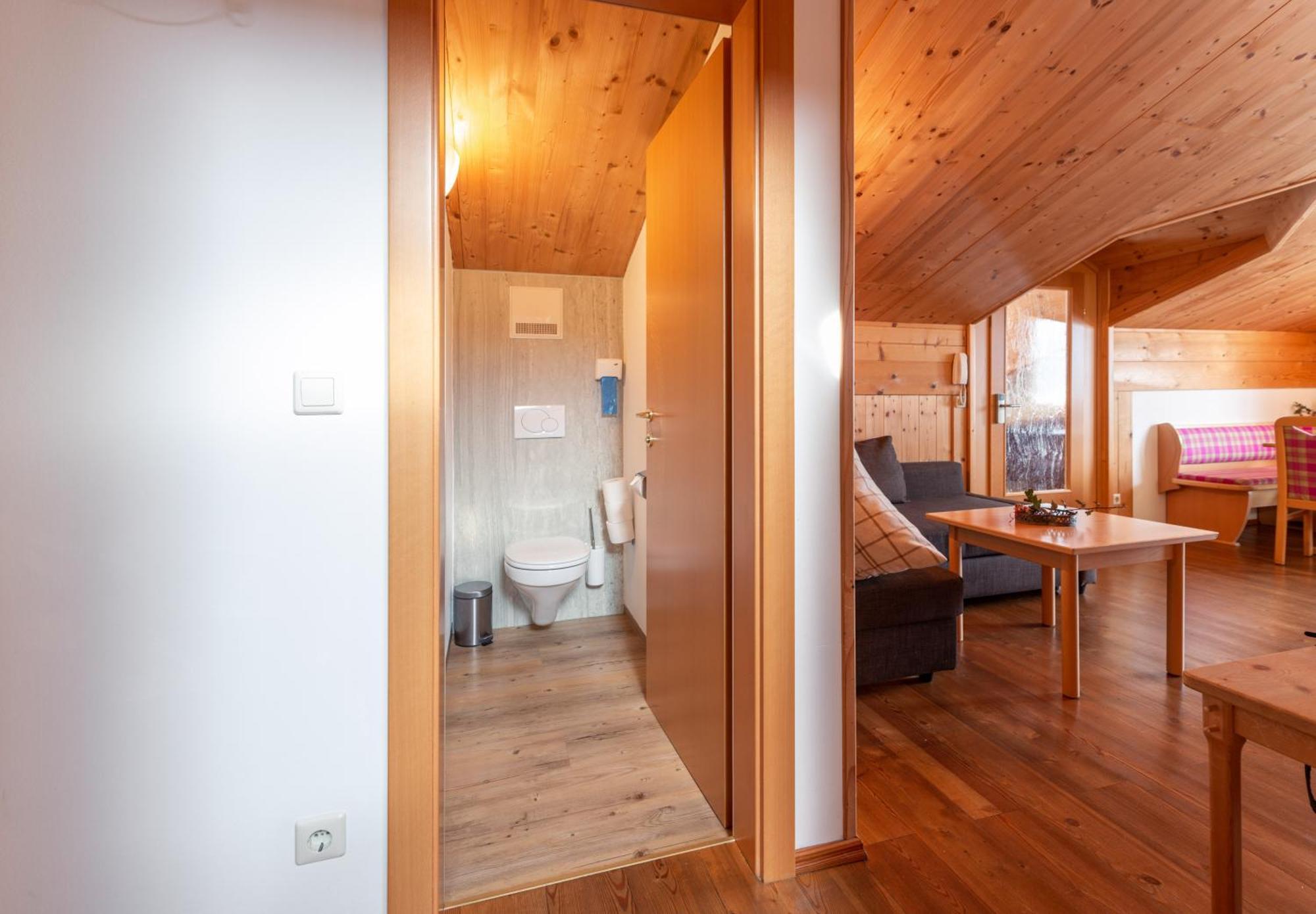 Wellnesshaus Reichelt Aparthotel Radstadt Rum bild